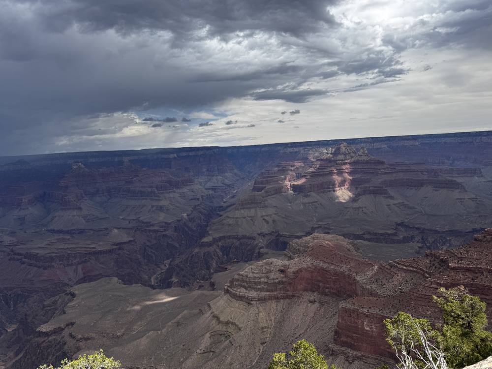 Light shaft breaking over the canyon